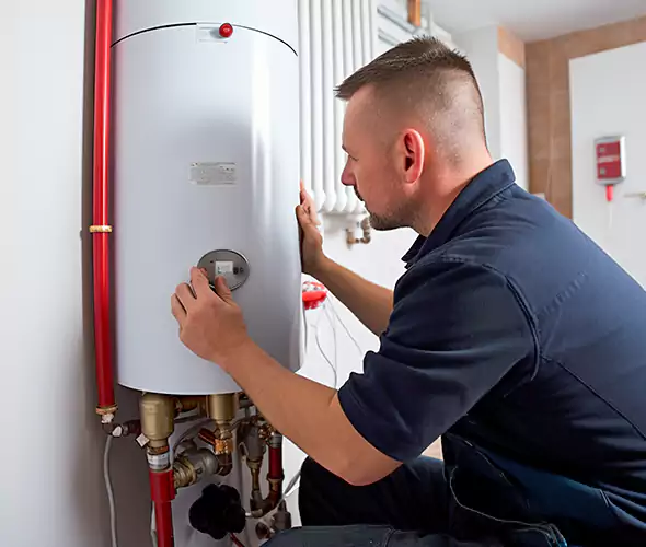 Expert Plumber for Gas Water Heater Replacement in Vero Beach South, FL: Schedule Affordable Replacement Services with Us