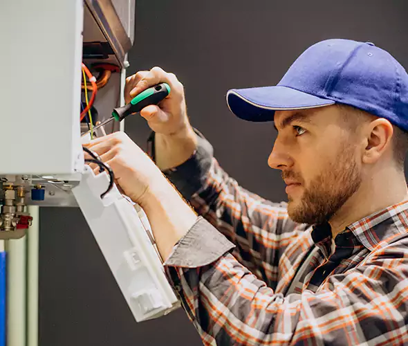Expert Plumber for Tankless Water Heater Maintenance in Vero Beach South, FL: Schedule Professional Maintenance Services with Us