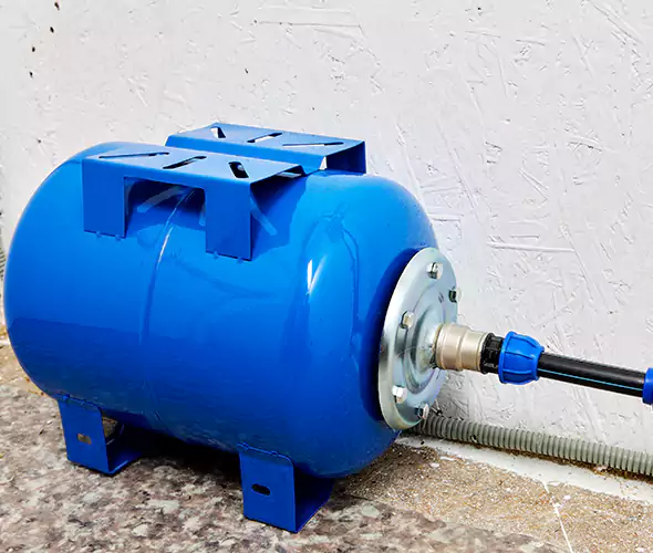 Expert Plumber for Well Pressure Tank Replacement in Vero Beach South, FL: Schedule Affordable Tank Replacement Services with Us